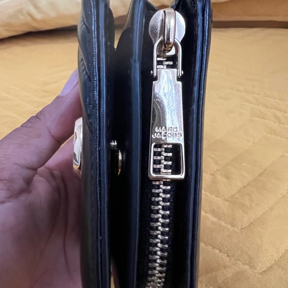 Marc Jacobs Wallet - Picture 4 of 5